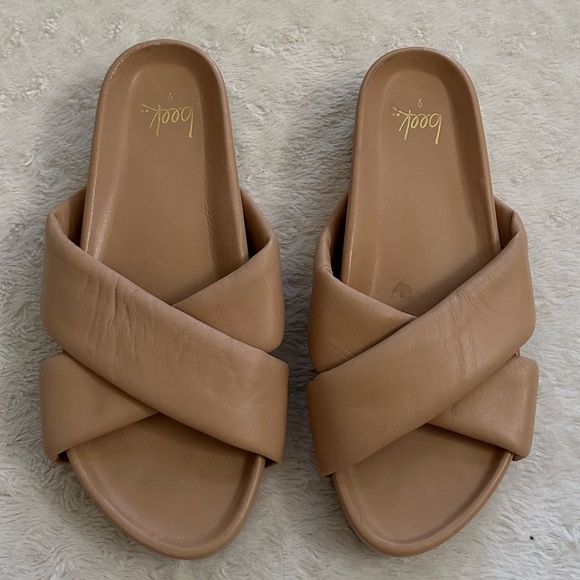 Beek Rhea Slides - Picture 3 of 9